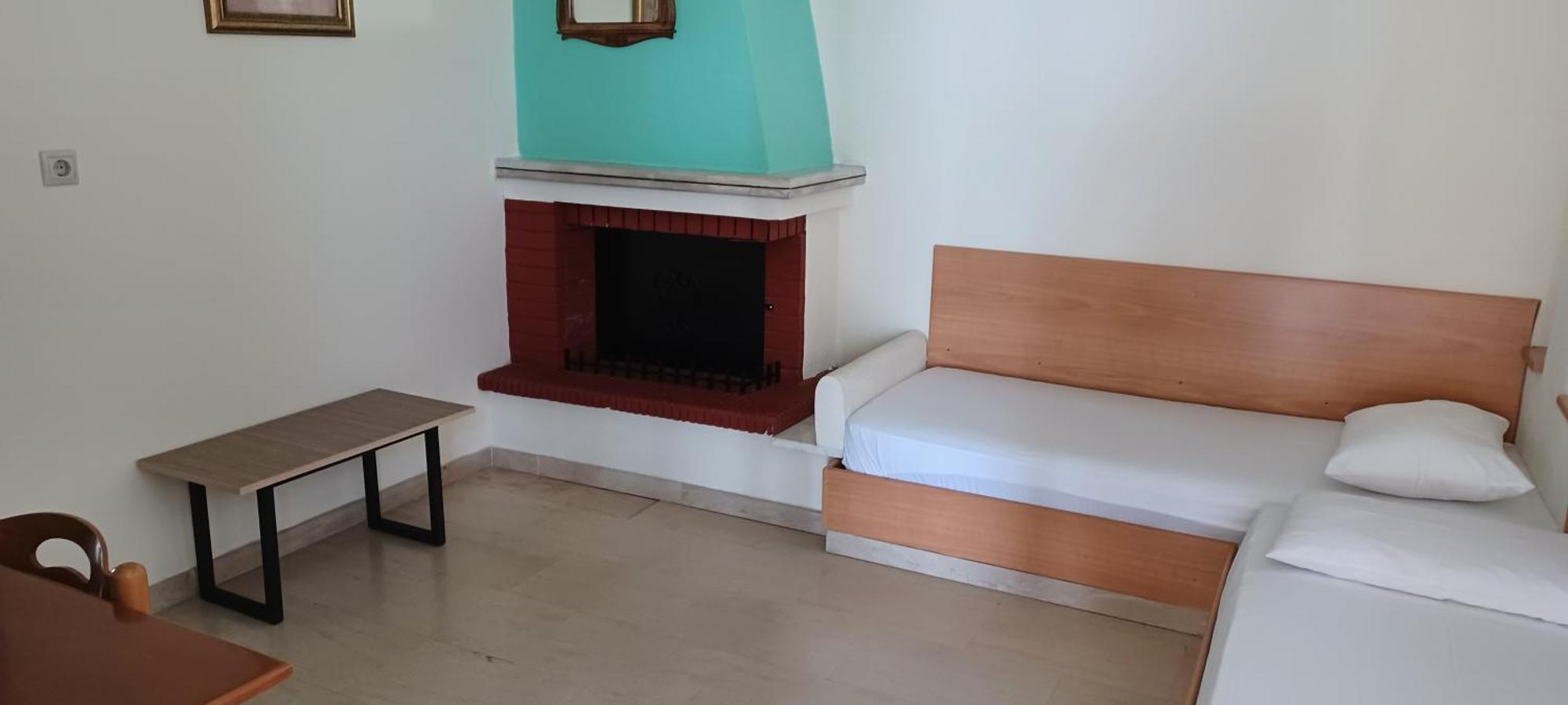 Kiparissis Apartments Kriopigi Bagian luar foto