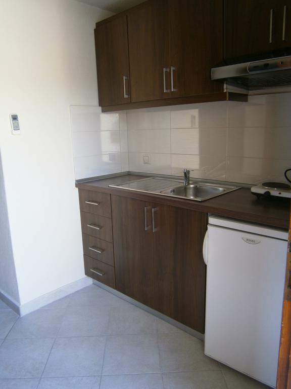 Kiparissis Apartments Kriopigi Bagian luar foto