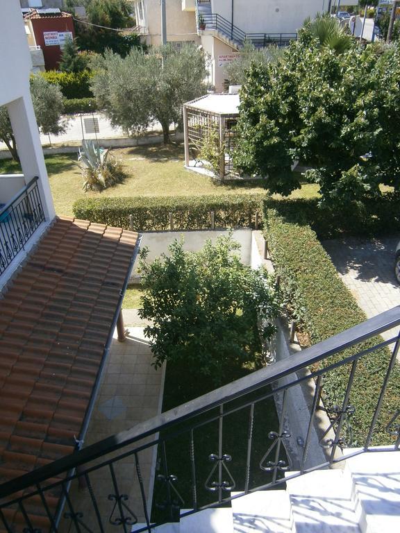 Kiparissis Apartments Kriopigi Bagian luar foto